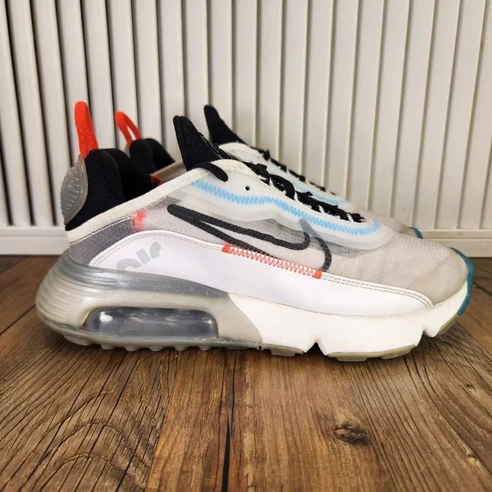 Nike Air Max 2090 Womens Size 7.5 Pure Platinum White Running Shoes CT7698-100